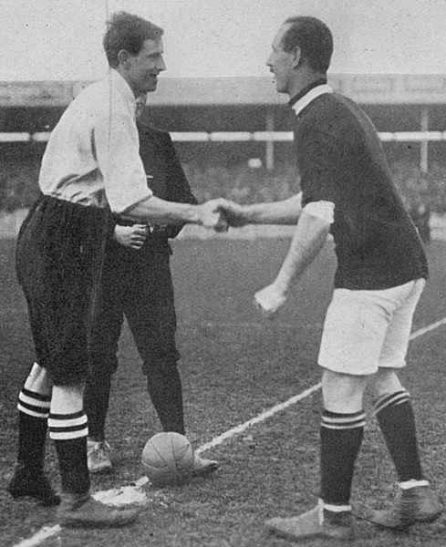 Captains' Vivian Woodward and Charlie Morris